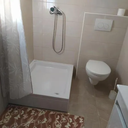 Apartment Two Bedroom With Terrace A1 Rab Town