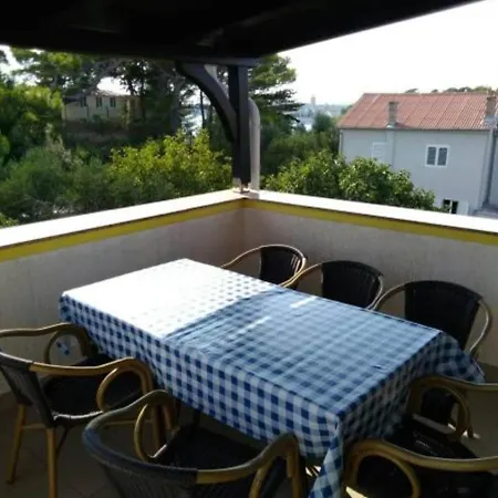 Appartement Two Bedroom With Terrace A1 Banjol
