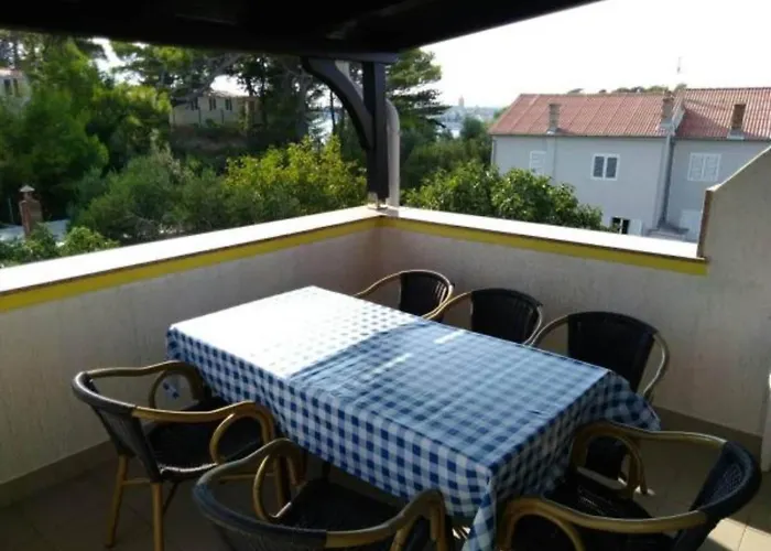 Appartement Two Bedroom With Terrace A1 Banjol