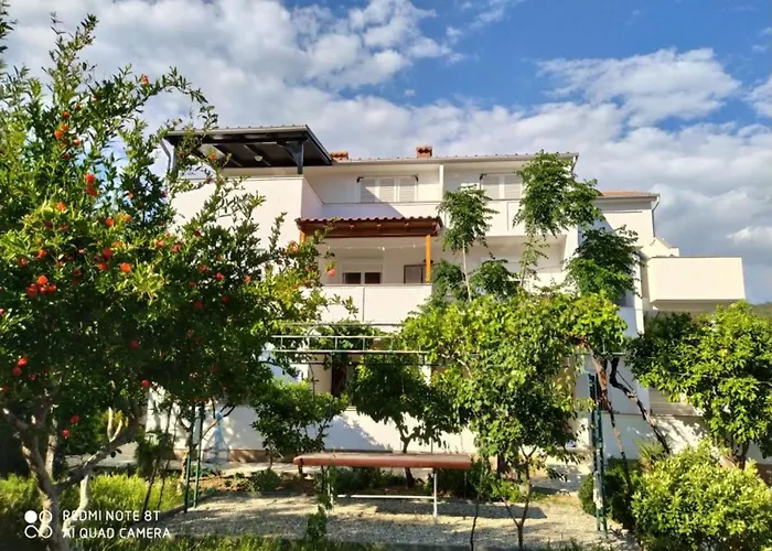 Appartement Two Bedroom With Terrace A1 *